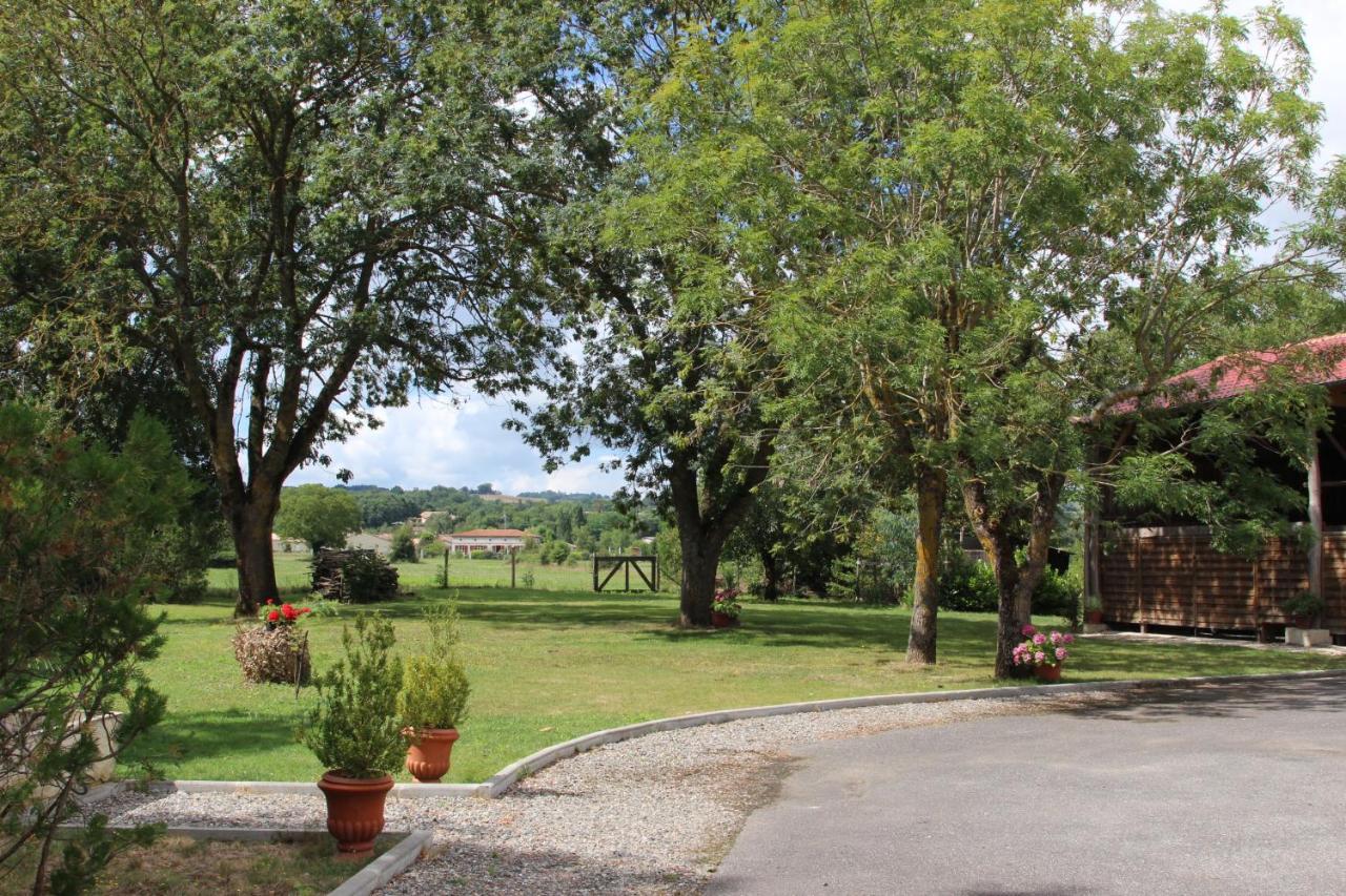 Ferme Aquinaut - Le Paradis Montesquieu-Volvestre Екстер'єр фото